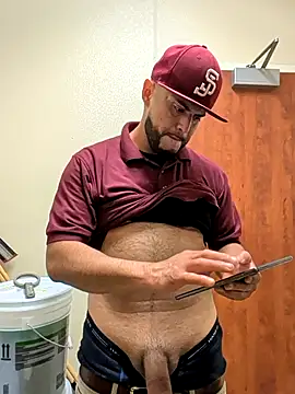 gardy8585 online show from March 1, 11:56 am