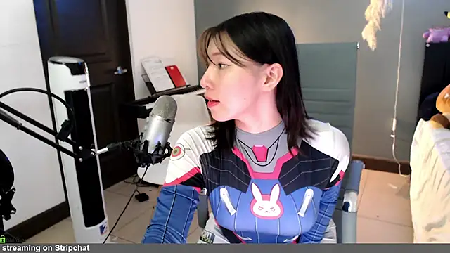 minarocket  online show from March 21, 6:22 pm