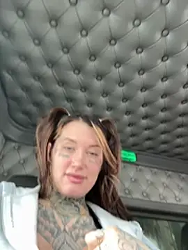 Snapshot of lexymarie chatting on January 18, 4:22 pm lexymarie online show from January 18, 4:22 pm