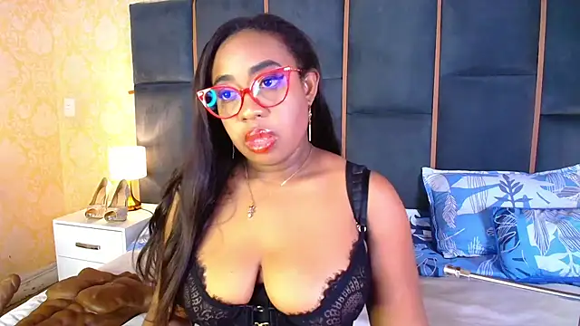 CaseyMoon online show from November 19, 12:27 pm