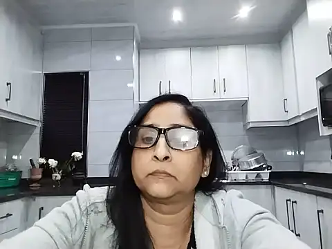 Snapshot of Indiankushy chatting on August 5, 6:33 pm Indiankushy online show from August 5, 6:33 pm