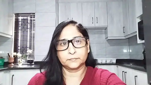Snapshot of Indiankushy chatting on August 6, 12:07 pm Indiankushy online show from August 6, 12:07 pm