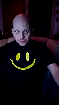 Snapshot of hardcap chatting on February 18, 11:19 pm hardcap online show from February 18, 11:19 pm