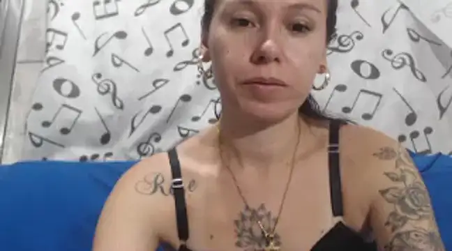 Snapshot of Venusluxodomme chatting on January 28, 4:50 am Venusluxodomme online show from January 28, 4:50 am
