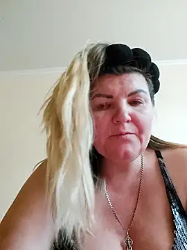 Snapshot of VeronikaBless chatting on September 16, 1:34 pm VeronikaBless online show from September 16, 1:34 pm