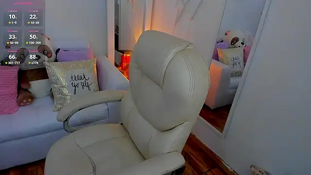 zobe love online show from January 28, 5:35 pm