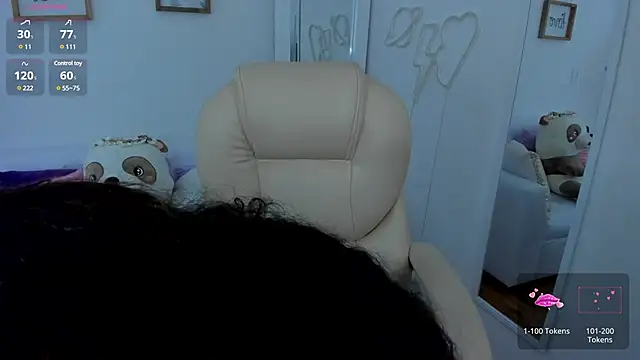 zobe love online show from March 12, 4:56 pm