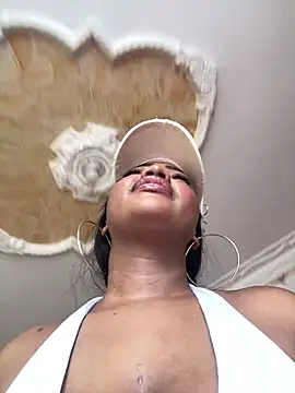 Snapshot of MonicaSex_ chatting on May 3, 6:36 pm MonicaSex online show from May 3, 6:36 pm