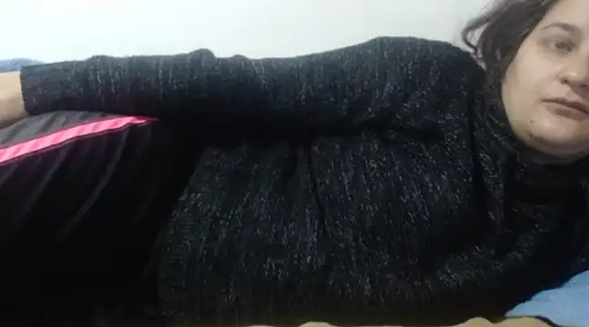 Snapshot of flowerlauren chatting on January 23, 3:22 pm flowerlauren online show from January 23, 3:22 pm