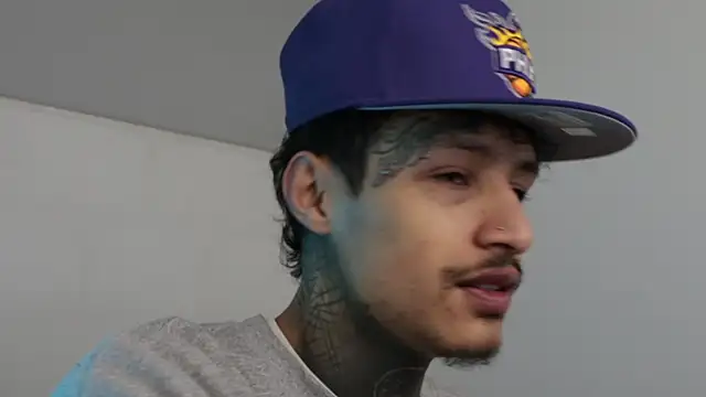 trieone online show from December 11, 10:47 am