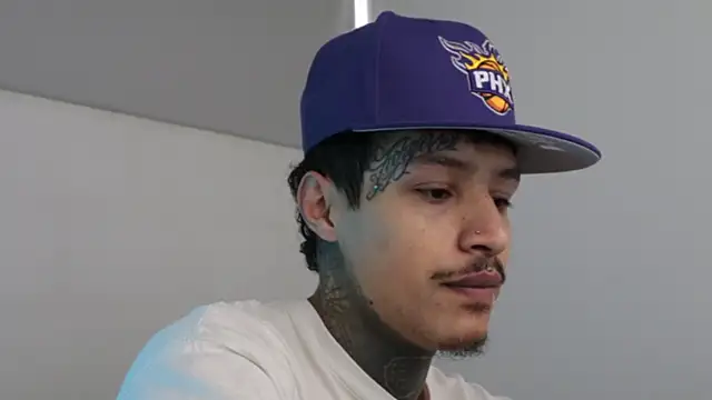 trieone online show from December 18, 2:38 pm