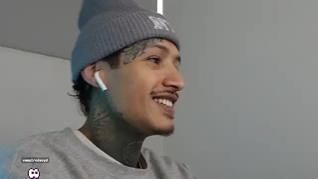 trieone online show from January 29, 6:50 pm