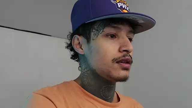 trieone online show from February 15, 4:36 am