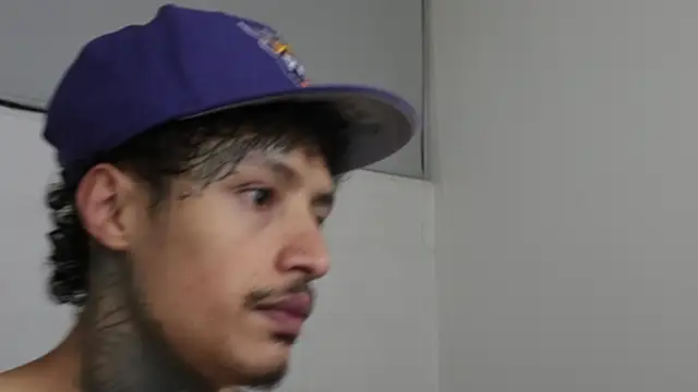 trieone online show from March 19, 1:43 am