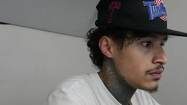 trieone online show from March 22, 4:14 am