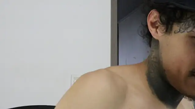 trieone online show from October 26, 1:55 am