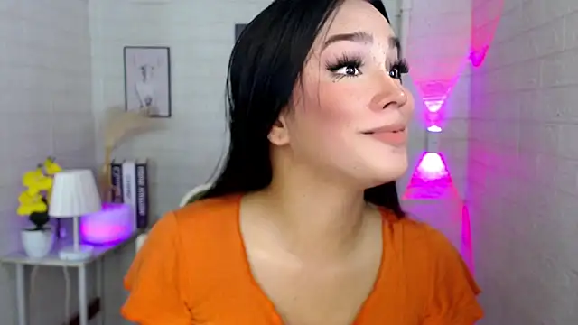 urnaughtydolly69 online show from October 20, 9:32 am