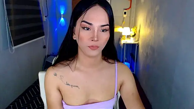 Snapshot of urnaughtydolly69 chatting on July 8, 11:26 am urnaughtydolly69 online show from July 8, 11:26 am