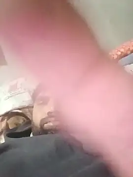 Snapshot of Dogol1990 chatting on February 5, 3:05 pm Dogol1990 online show from February 5, 3:05 pm