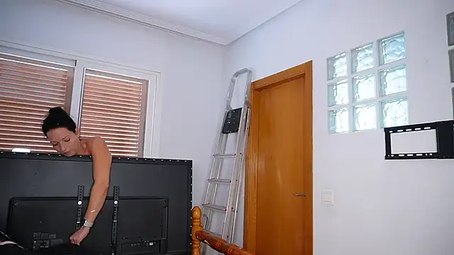 Viola Beck online show from February 22, 12:40 pm