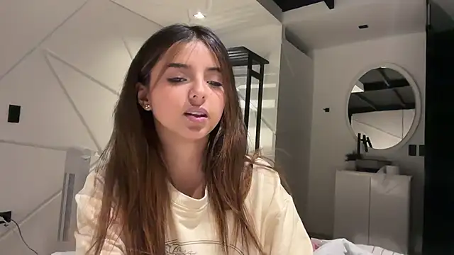 Snapshot of LunaSophia_ chatting on March 8, 12:55 am LunaSophia online show from March 8, 12:55 am