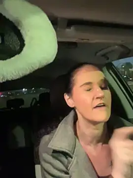 lolabunny9 online show from January 25, 11:22 pm