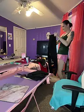 lolabunny9 online show from February 2, 8:30 pm