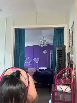 lolabunny9 online show from March 7, 1:29 pm