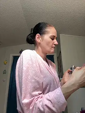 lolabunny9 online show from March 14, 2:08 pm