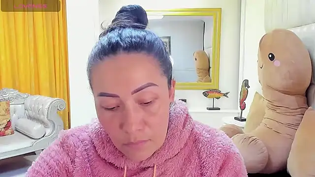 gaby trent online show from January 30, 4:24 pm