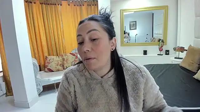 gaby trent online show from September 26, 2:21 pm