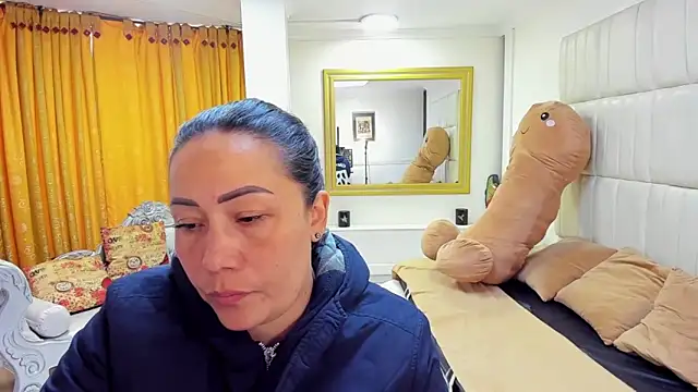 gaby trent online show from October 17, 2:08 pm