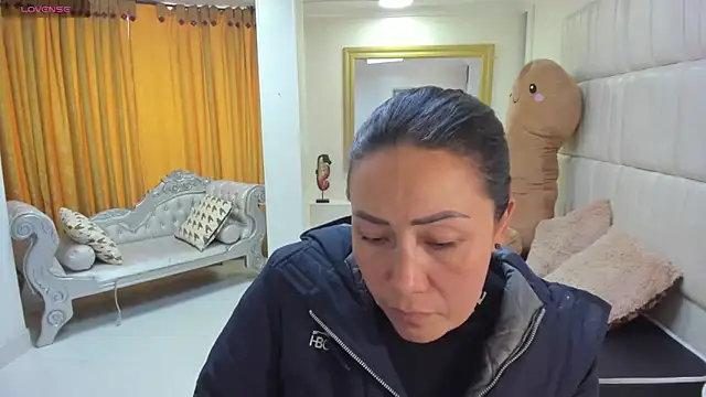 gaby trent online show from March 10, 4:23 pm