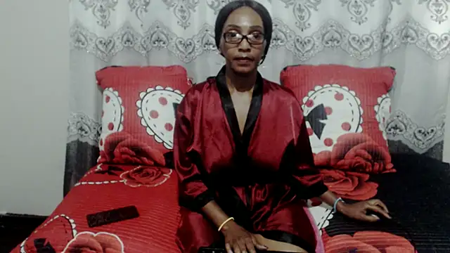 NikkyJigglesX online show from February 18, 8:27 am