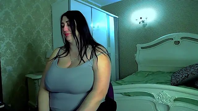 Snapshot of Evelyn_Shy chatting on March 18, 7:19 am Evelyn Shy online show from March 18, 7:19 am