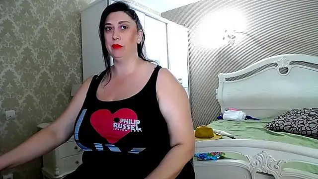 Snapshot of Evelyn_Shy chatting on October 28, 7:34 am Evelyn Shy online show from October 28, 7:34 am