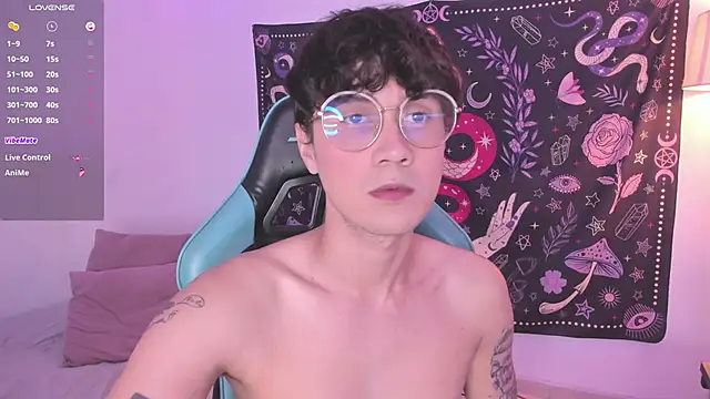 LeaneSeb online show from December 15, 10:58 pm