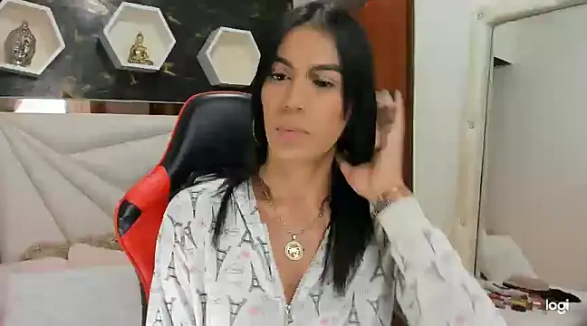 Snapshot of ximena_slut_21 chatting on December 6, 12:12 am ximena slut 21 online show from December 6, 12:12 am