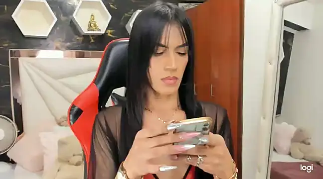 Snapshot of ximena_slut_21 chatting on December 13, 5:05 am ximena slut 21 online show from December 13, 5:05 am
