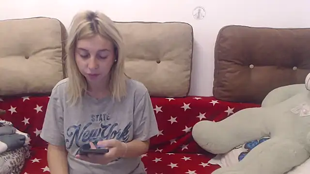 Snapshot of Aliss_Hottie chatting on September 12, 6:46 am Aliss Hottie online show from September 12, 6:46 am