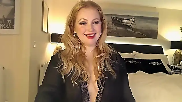 AlbanyWhite online show from February 7, 5:07 pm