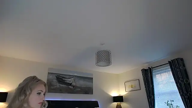 AlbanyWhite online show from November 15, 1:29 pm