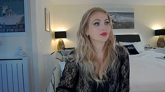 AlbanyWhite online show from November 21, 1:21 pm