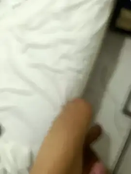 Snapshot of Thefuckboy10 chatting on October 15, 4:34 am Thefuckboy10 online show from October 15, 4:34 am