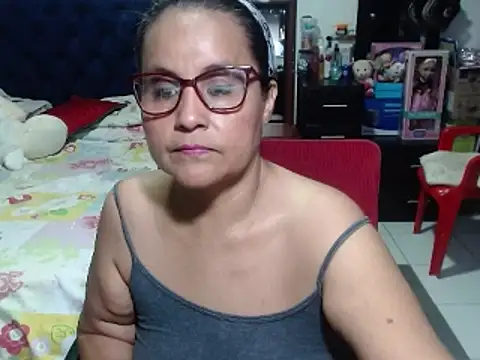 pervert mommy  online show from January 27, 11:11 am