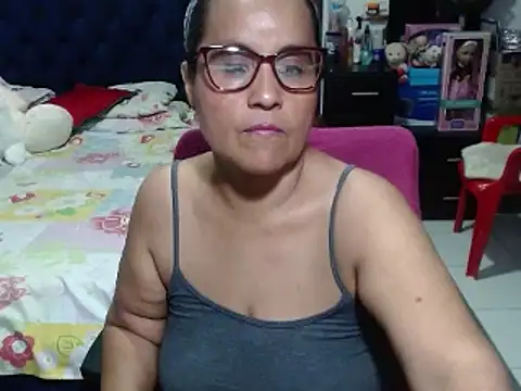 pervert mommy  online show from January 27, 2:46 pm