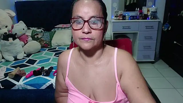 pervert mommy  online show from December 21, 12:56 pm