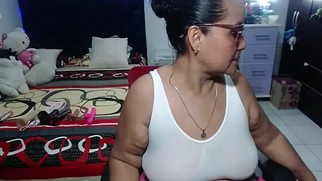 pervert mommy  online show from March 29, 1:44 pm