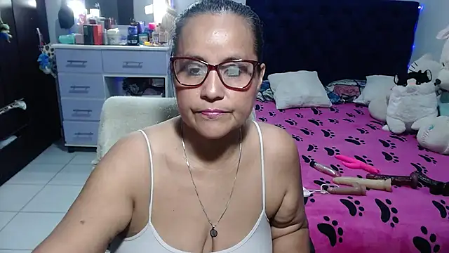 pervert mommy  online show from July 3, 9:37 am
