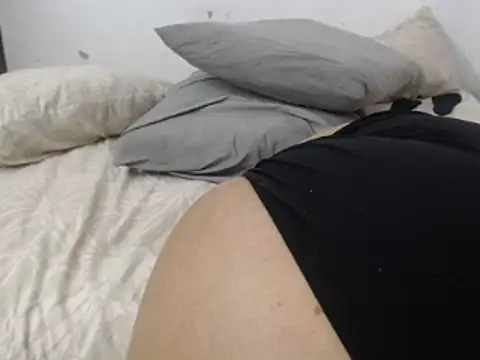 XHotJuicyBootyXX online show from January 24, 10:43 am